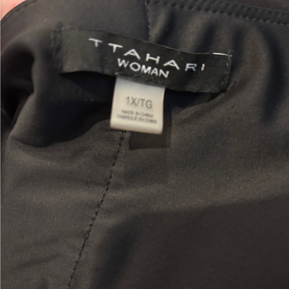 T Tahari Women's Black Skinny Pants. Size 1X - Picture 5 of 7